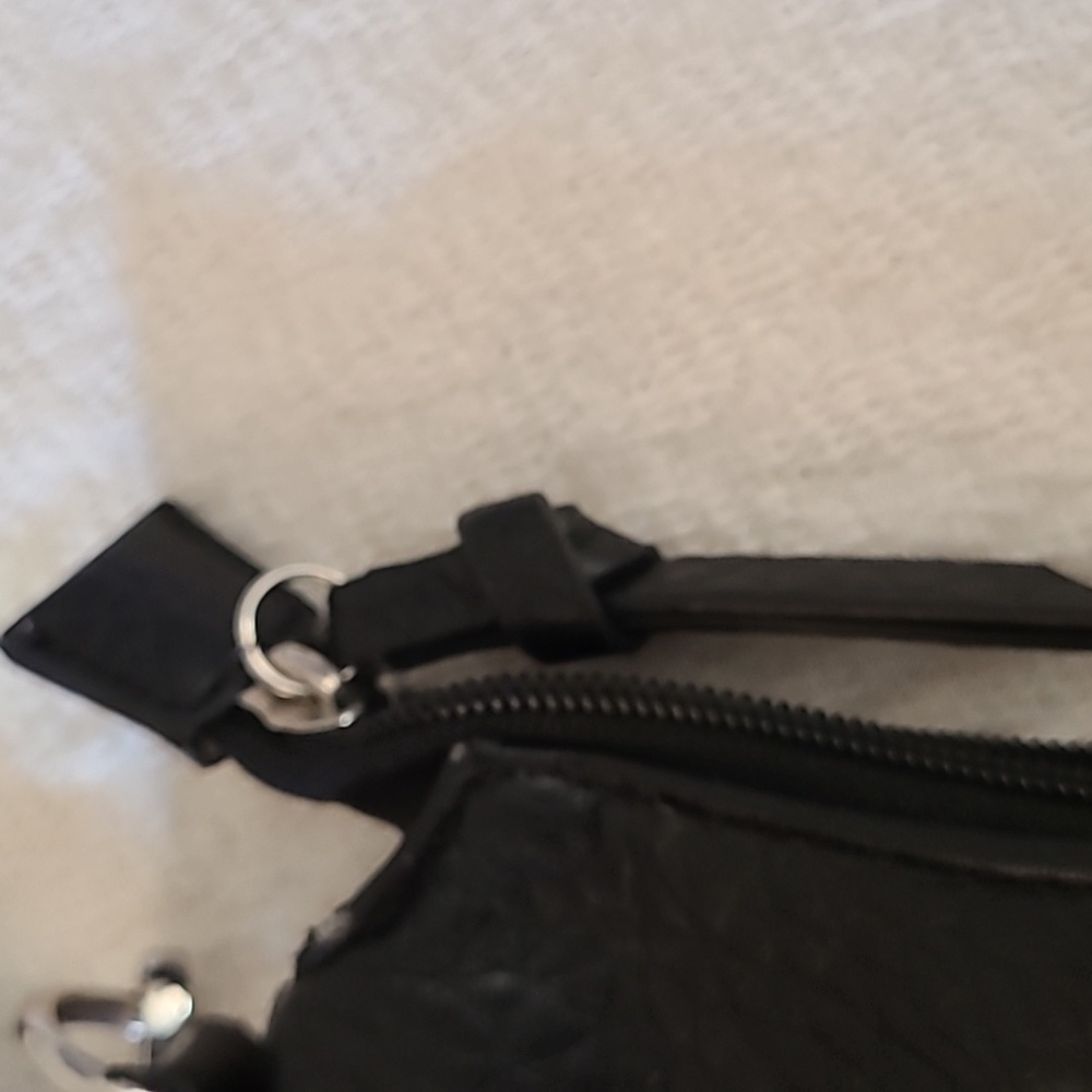 HANDBAG - Picture 10 of 12